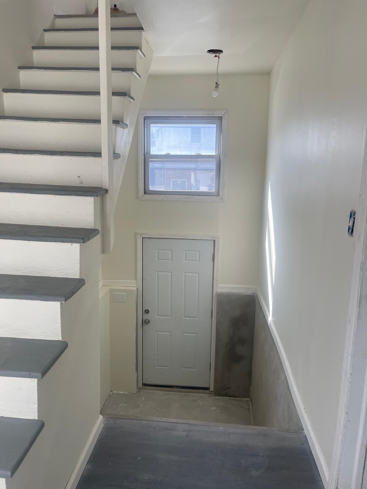 Building Photo - 242 Union Ave