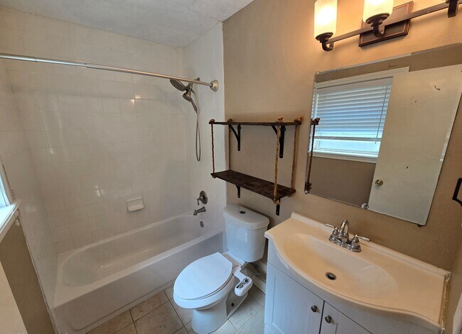 Building Photo - 3012 Adrienne Dr