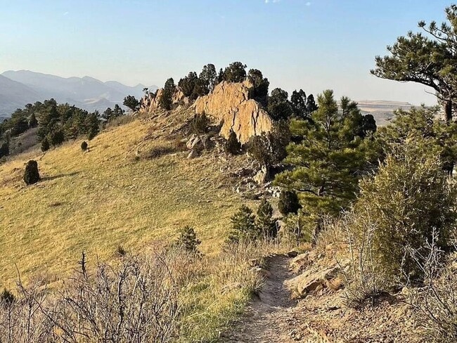 Building Photo - 18208 W 3rd Pl, Apt 1