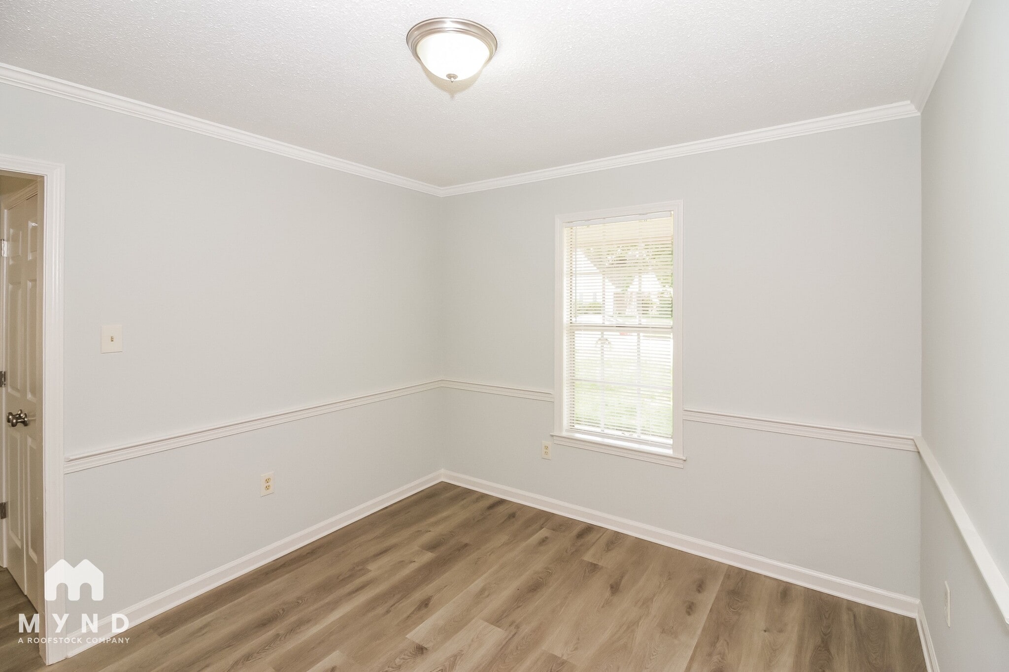 Building Photo - 6868 Rockbrook Dr