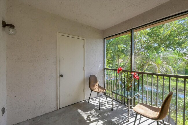 Building Photo - 12244 Royal Palm Blvd