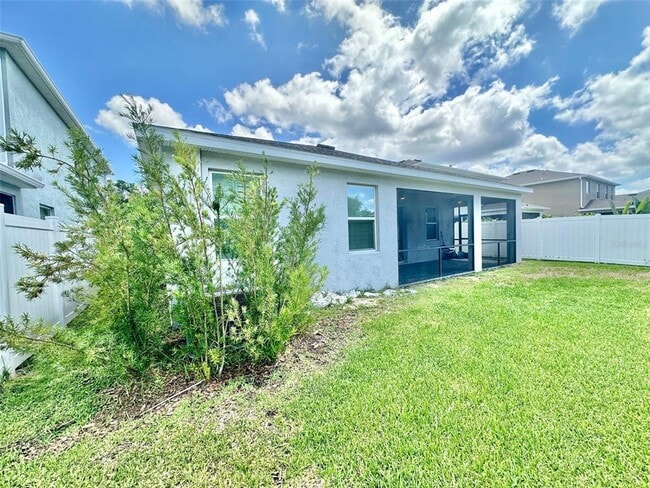 Building Photo - 8316 Praise Dr