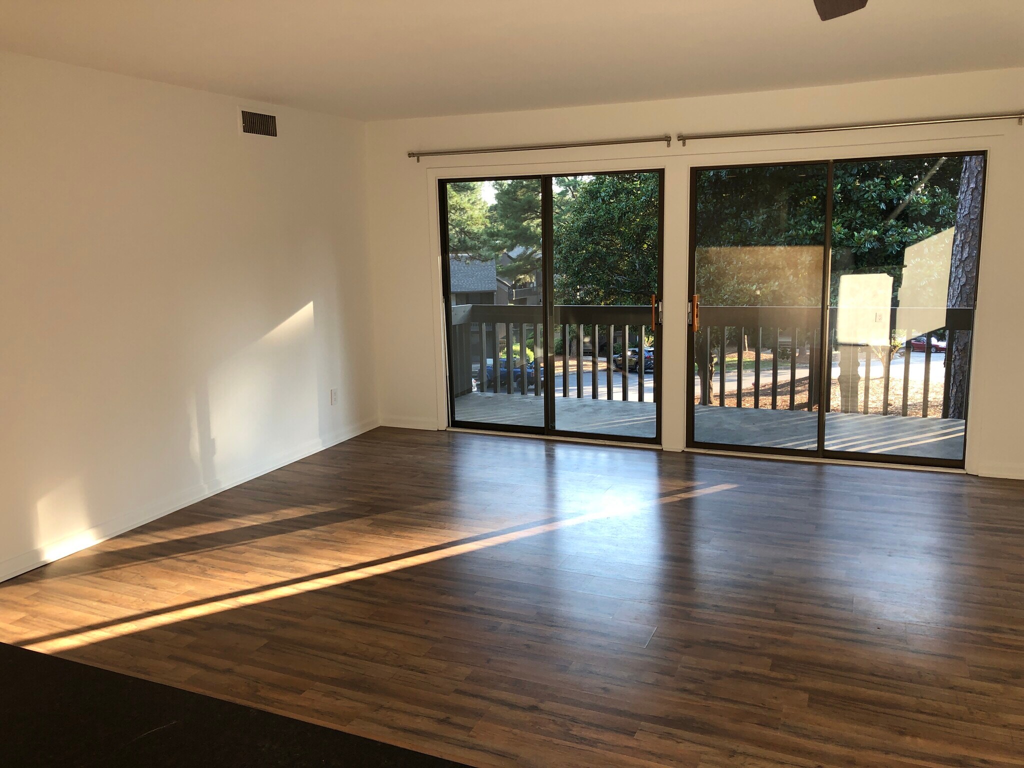 Building Photo - 250 Sugar Gum Ln