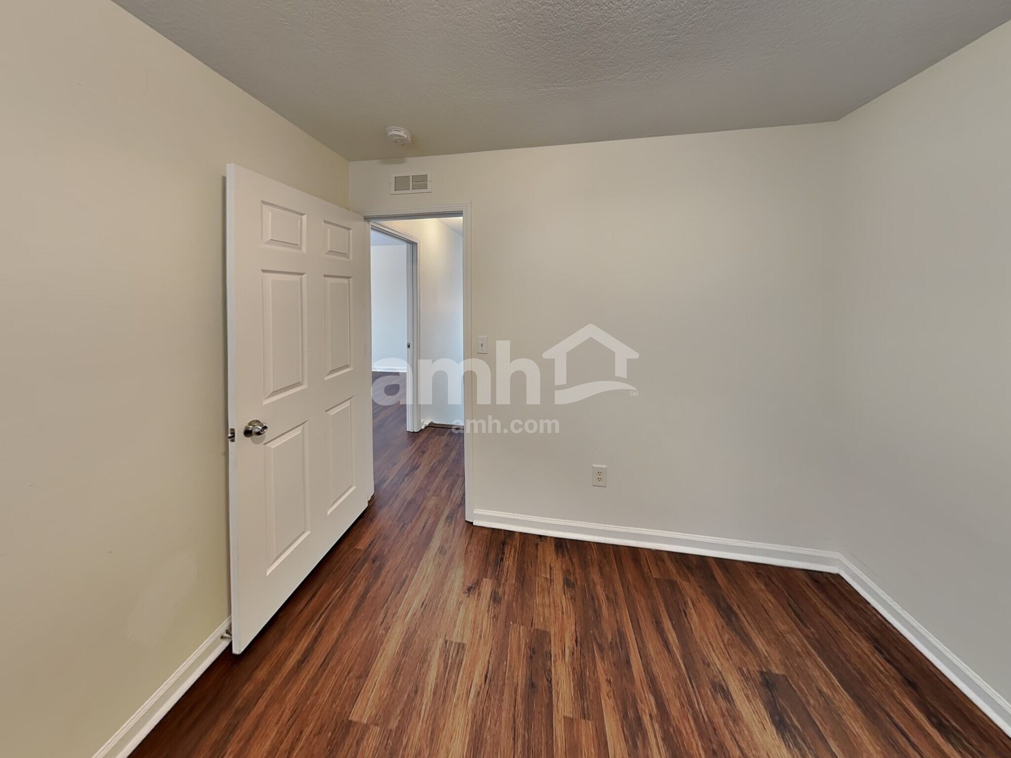 Building Photo - 15634 Lakepoint Forest Dr