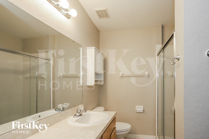 Building Photo - 2145 Sandy Hook