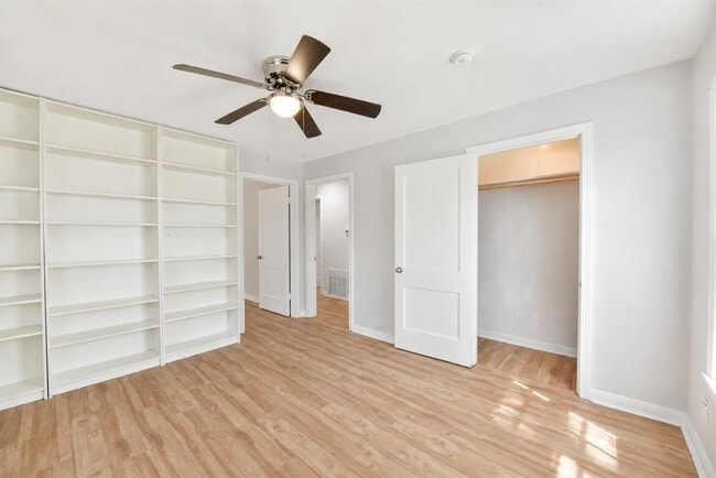 Building Photo - 1008 Milam Pl