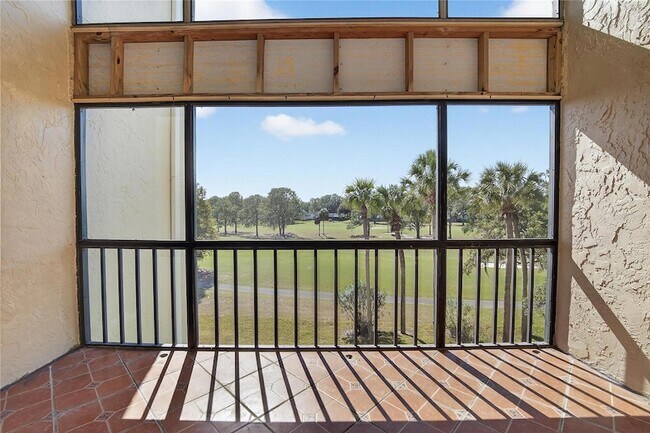 Building Photo - 13618 Greenfield Dr