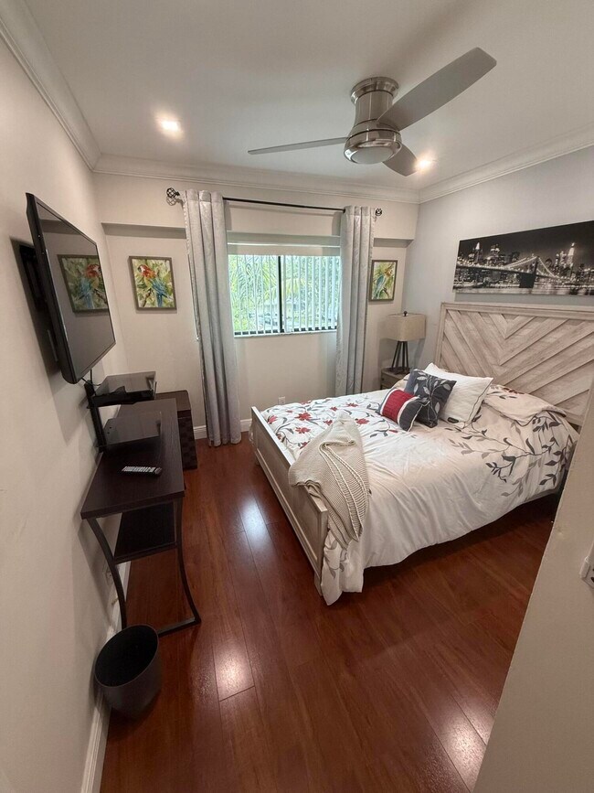 Building Photo - 12394 Westhampton Cir