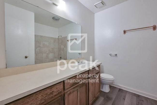 Building Photo - $1,550! 2Bed/2Bath duplex in Arlington! Free Application BLACK FRIDAY DEAL Ends 11/29! SAVE $650