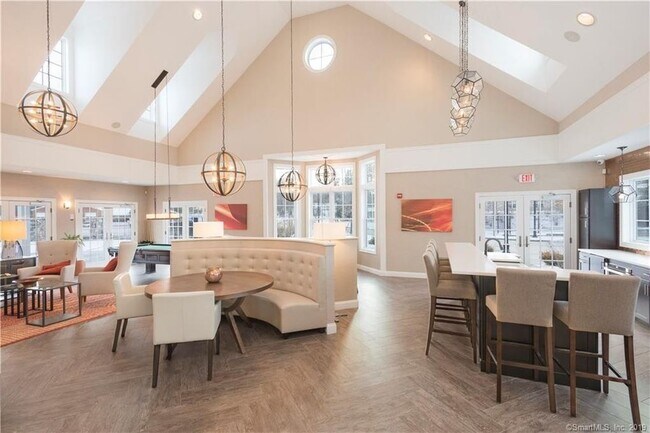 Building Photo - 312 Copper Square Dr