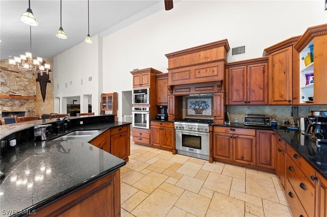 Building Photo - 840 Jung Blvd W