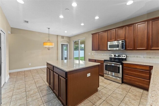 Building Photo - 7059 Winding Lake Cir