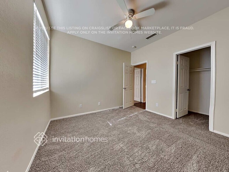 Building Photo - 6223 W Ave J 10