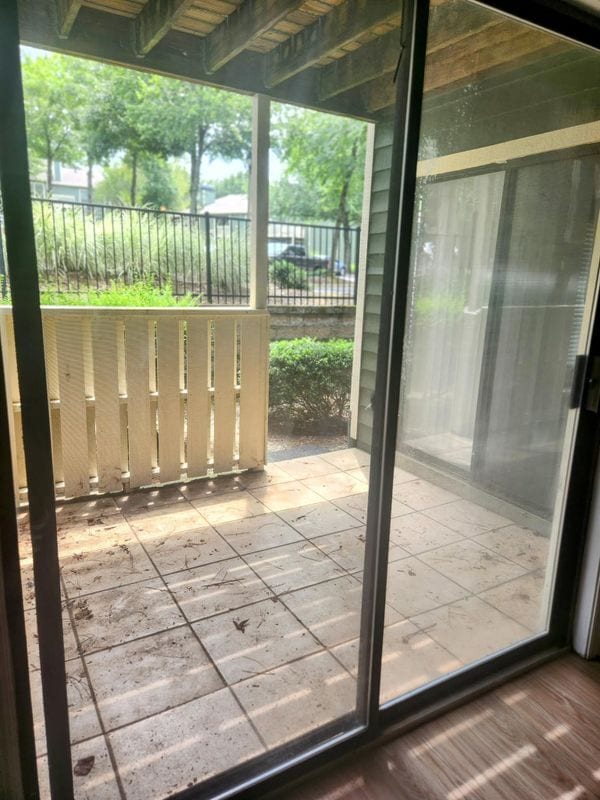 Building Photo - 2611 Vinings Central Dr