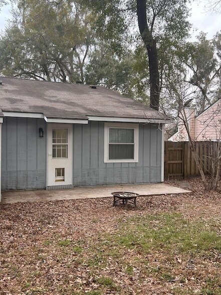 Building Photo - 1141 Brafforton Dr