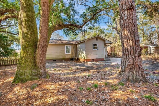 Building Photo - 848 Savage Rd