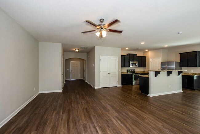 Building Photo - 4621 Montelena Dr