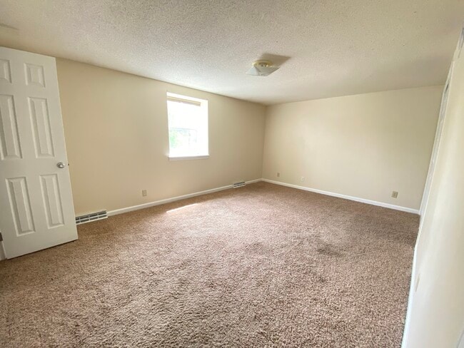 Building Photo - 4331 Ludwick Blvd