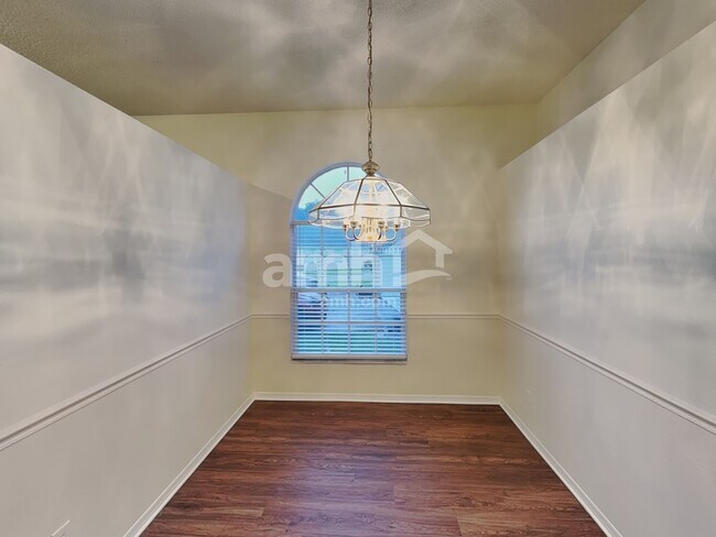 Building Photo - 12636 Enclave Dr