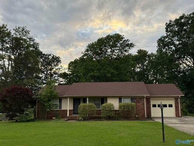 Building Photo - 315 Mylo Rd