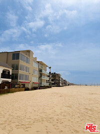 Building Photo - 39 Catamaran St
