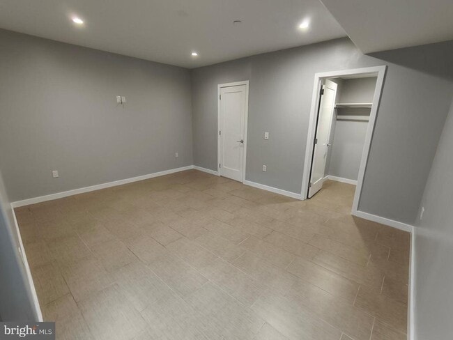 Building Photo - 1105 Mt Vernon St