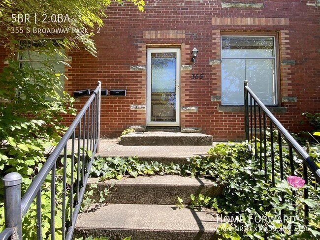 Building Photo - 355 S Broadway Park