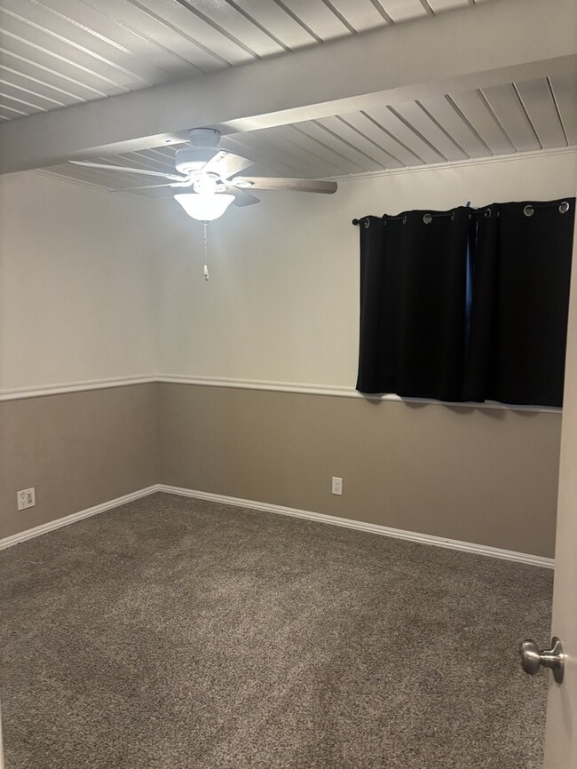 Building Photo - This charming 2-bedroom, 1-bathroom home in the heart of Modesto