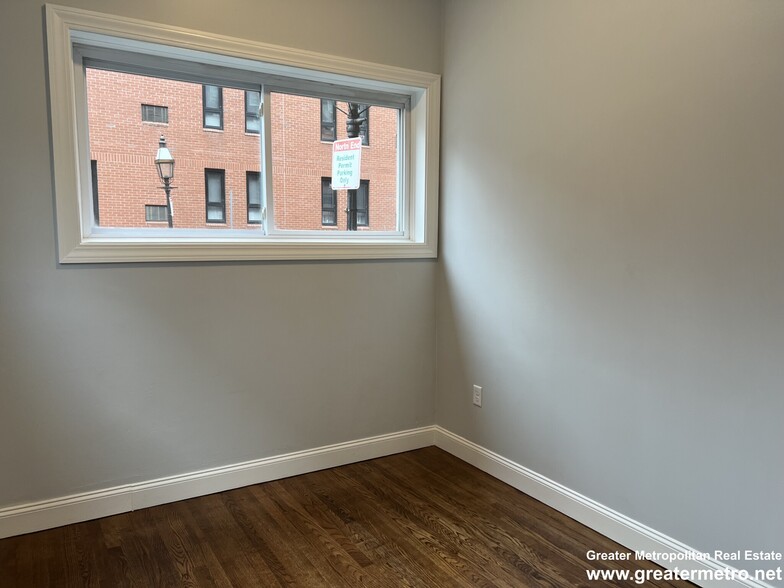 Building Photo - 109 Endicott St