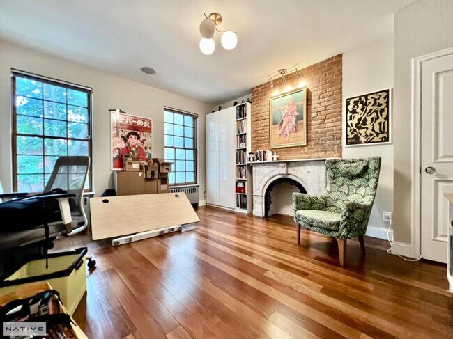 Building Photo - 3 bedroom in Brooklyn NY 11222