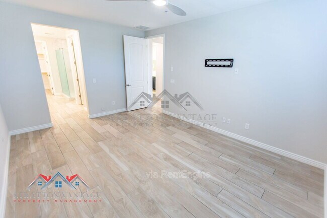 Building Photo - 5100 E Rancho Paloma Dr