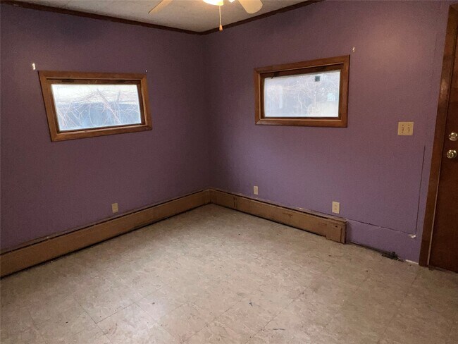 Building Photo - 4 Erie St