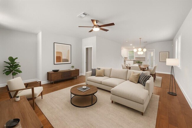 Building Photo - 2311 Santa Rita St