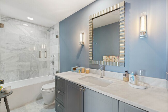 Building Photo - 2575 Peachtree Rd NE