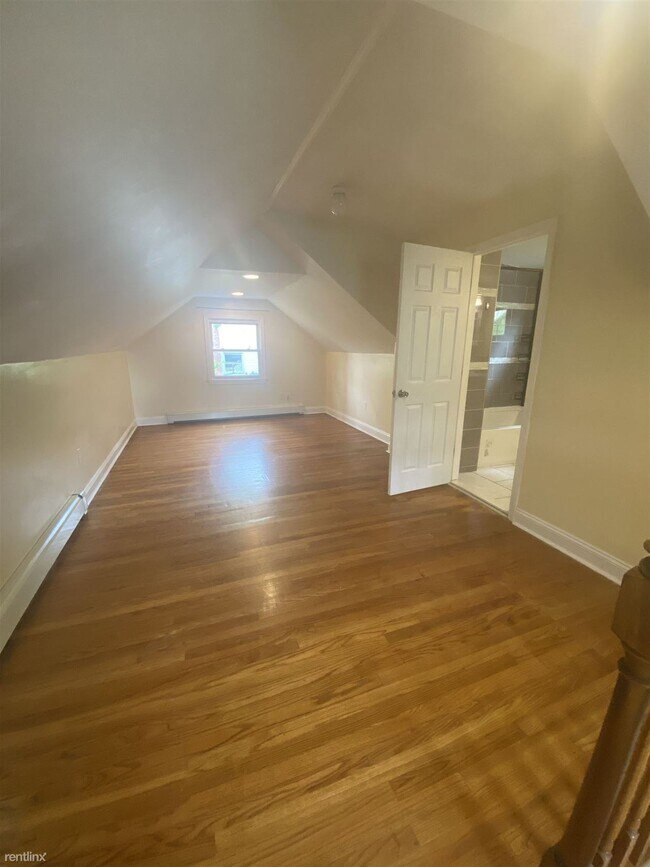 Building Photo - 4 br, 2 bath House - 25 Melrose Dr