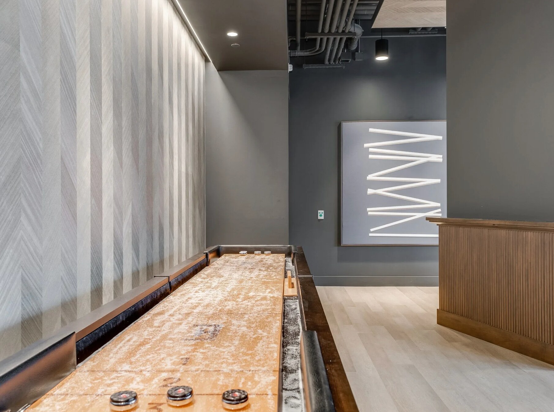 Building Photo - 345 N Canal St