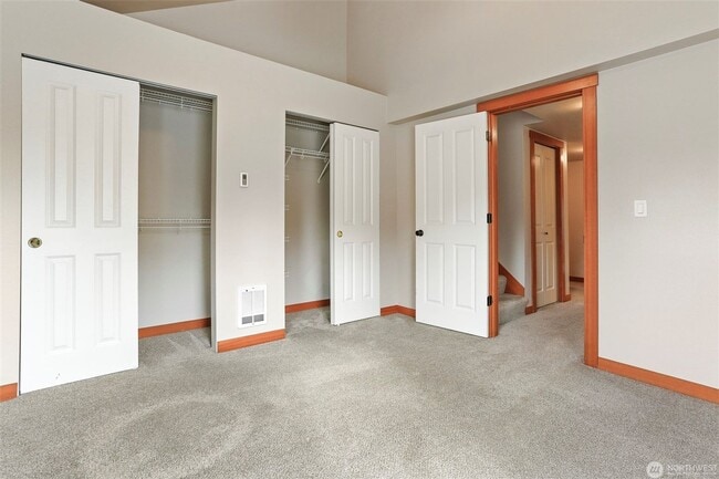 Building Photo - 3Bd/2.5Ba Seattle Townhome