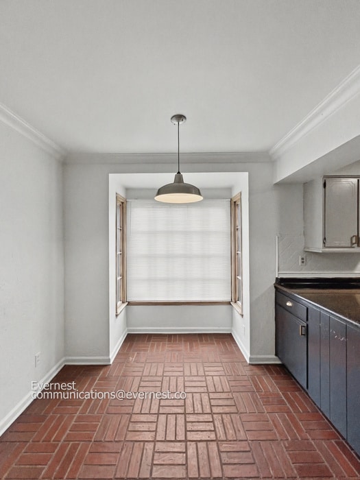 Building Photo - Beautiful 4-Bedroom Home with Modern Amenities / Pet-Friendly / Available Now!