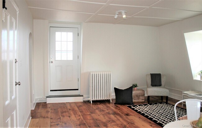 Building Photo - 46 Voorhis Ave