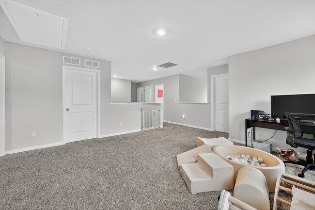 Building Photo - 103 Bird Dog Dr