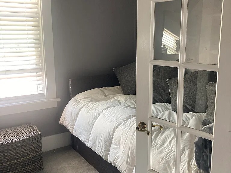 Building Photo - 462 Taunton Pl