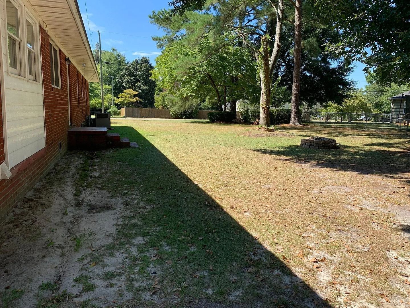 Building Photo - 258 Prince Charles Dr
