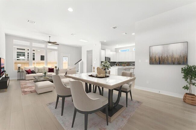 Building Photo - 2200 Grenache Dr