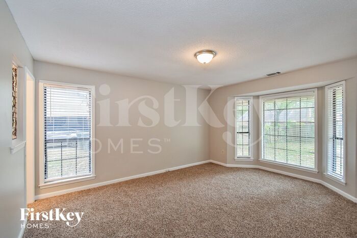 Building Photo - 6375 Treadway Trail