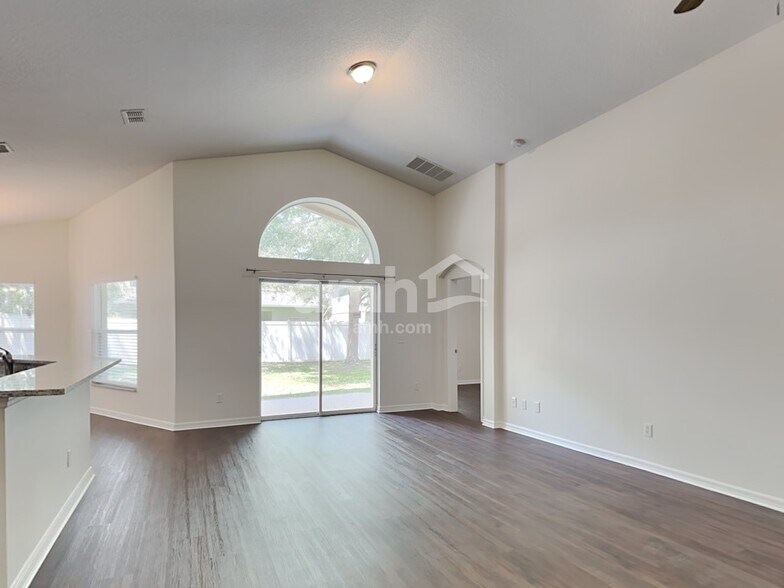 Building Photo - 1703 Boggy Oak Ln