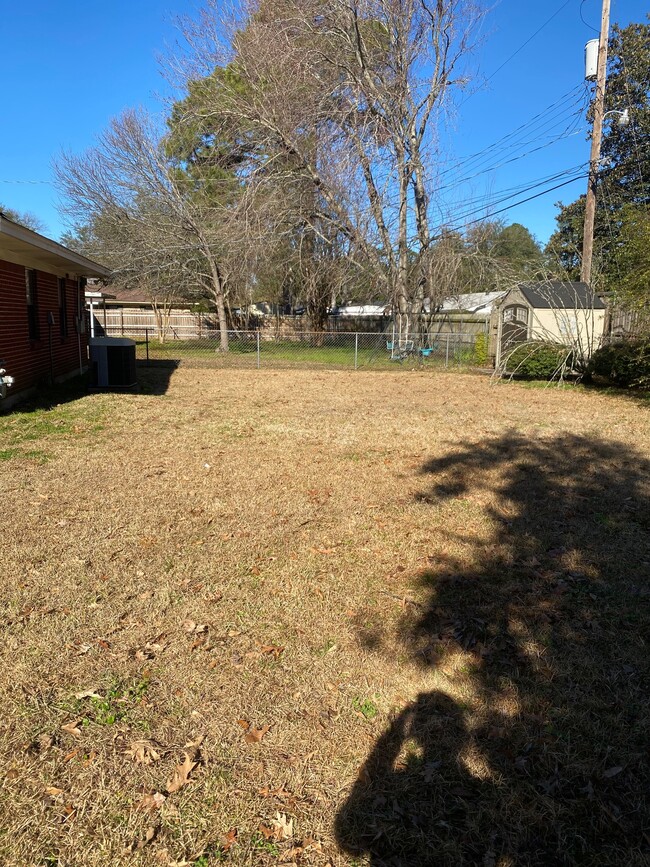 Fenced Backyard #1 - 2312 Bienville Dr