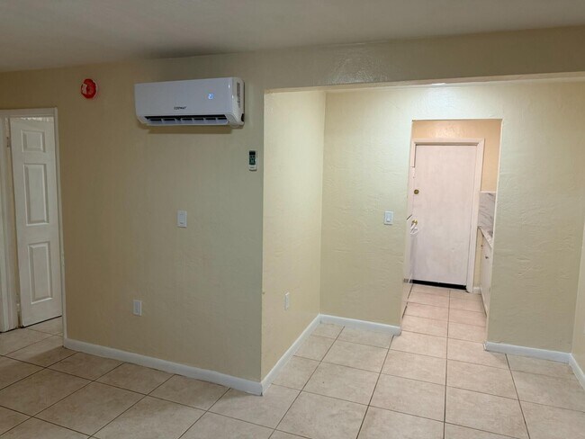 Building Photo - 1135 Sharazad Blvd