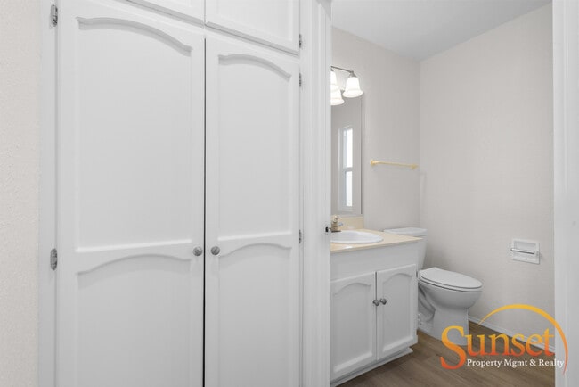 Building Photo - 4985 Coronado Ave