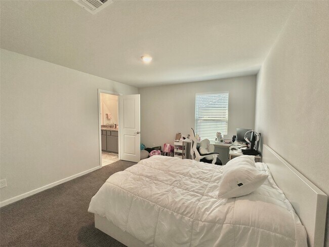 Building Photo - 22114 Palo Dura Ln