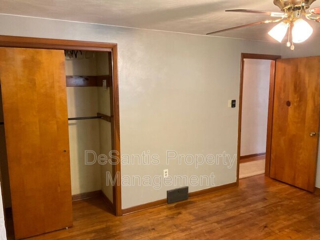 Building Photo - 545 Coal St